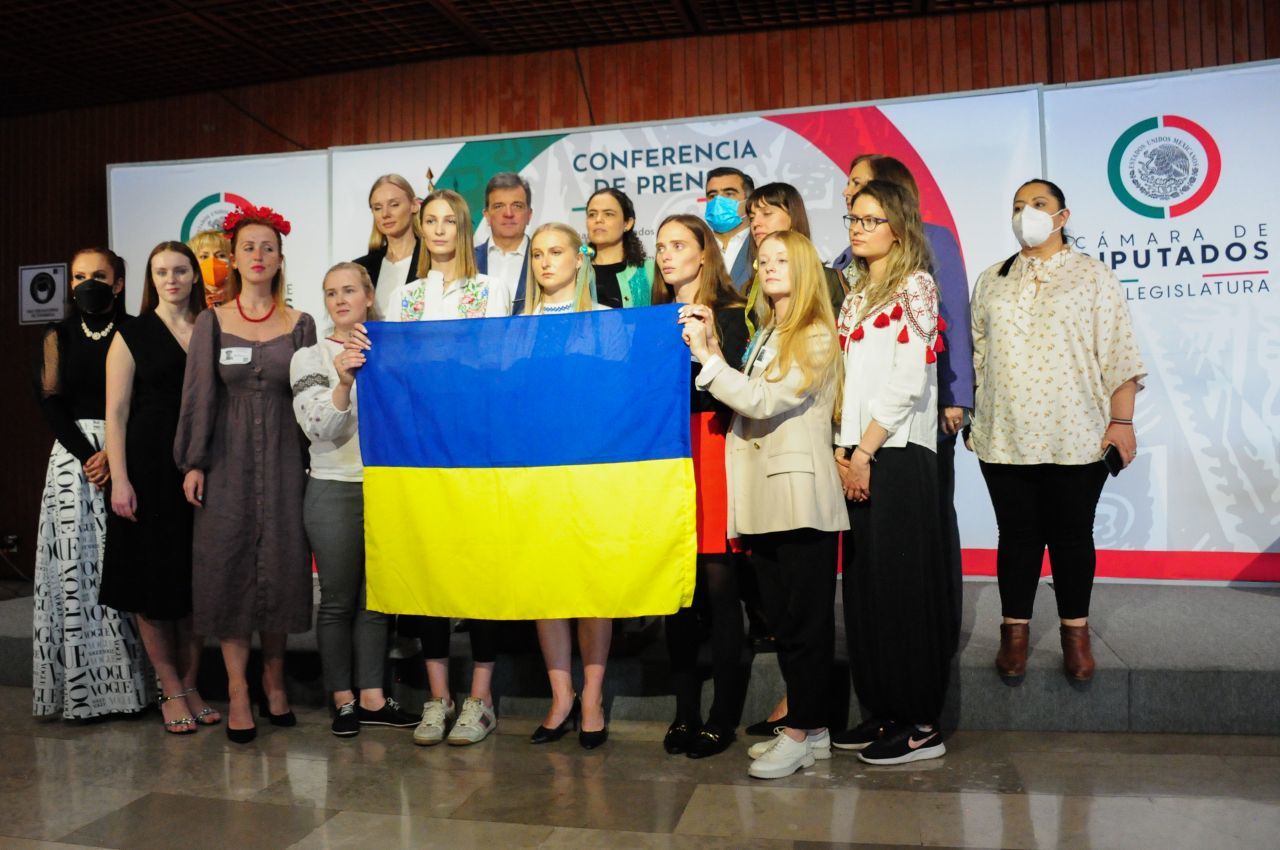 Un grupo de mujeres ucranianas asistieron a la Cámara de Diputados (Cuartoscuro)