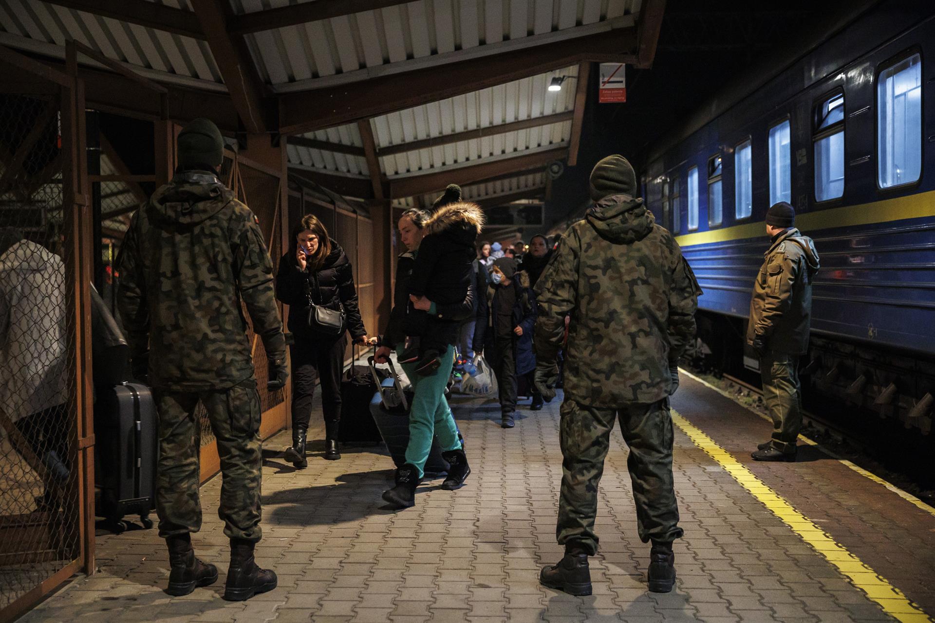 ONU denuncia racismo en evacuación de civiles de Ucrania