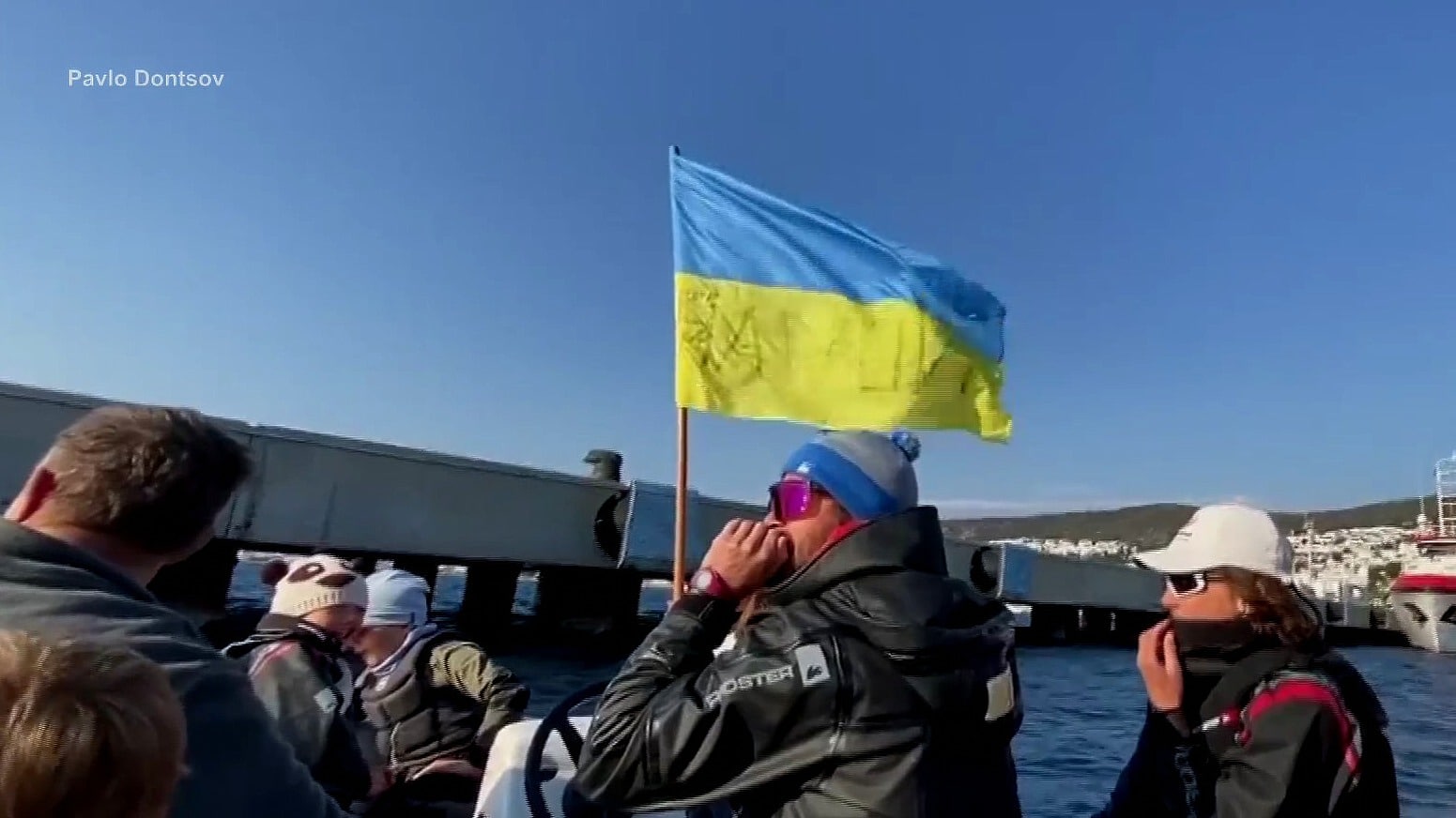 ucranianos protestan en turquia frente a yate de roman abramovich