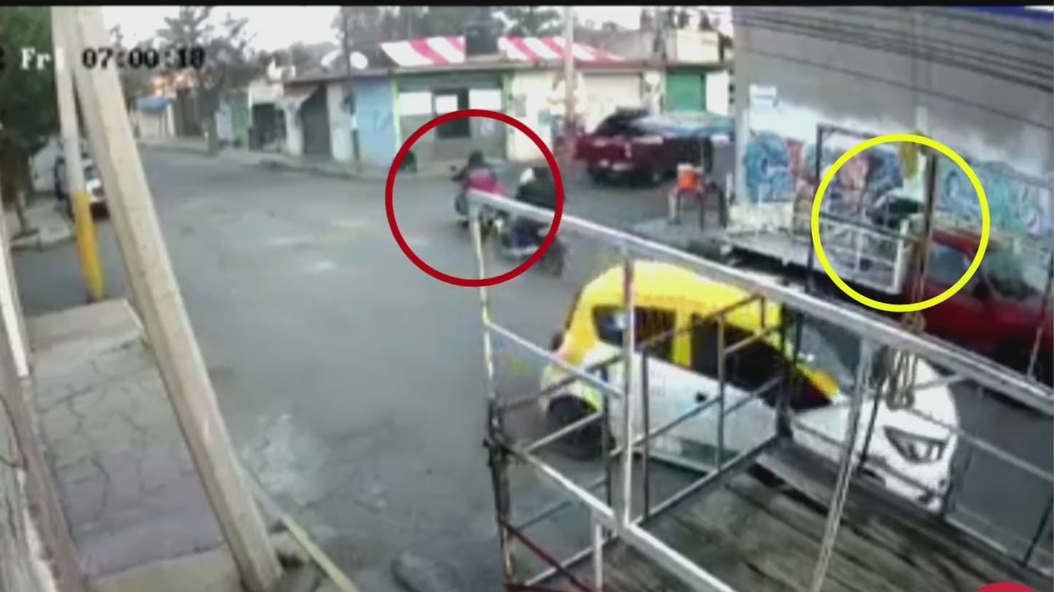 video dos sujetos en motocicleta asaltan a mujer en zumpango estado de mexico