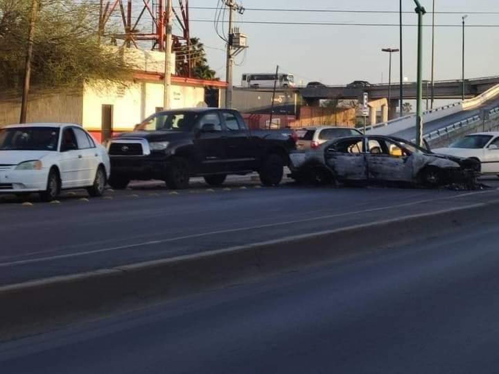 Violenta madrugada se vivió en Nuevo Laredo Tamaulipas.