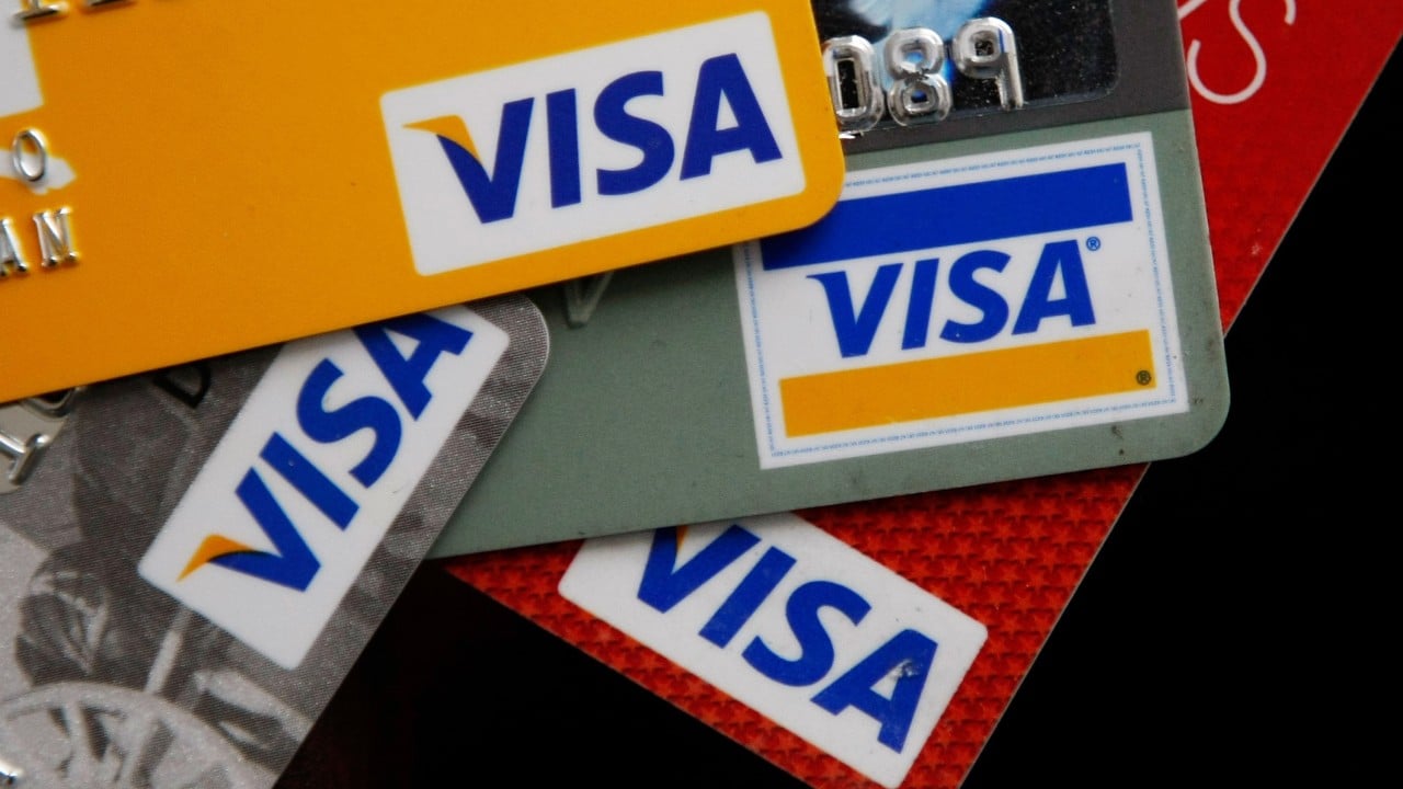 Visa y MasterCard suspenden operaciones en Rusia