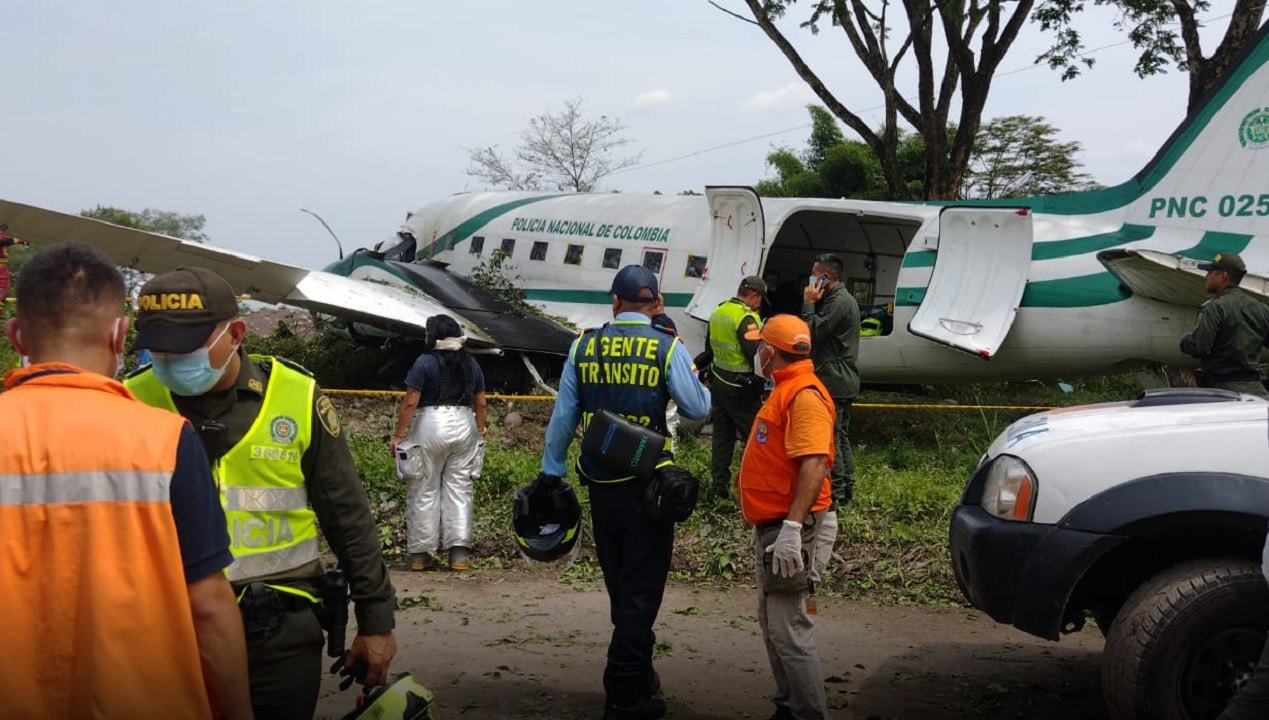 Avión se accidenta en aeropuerto de Colombia