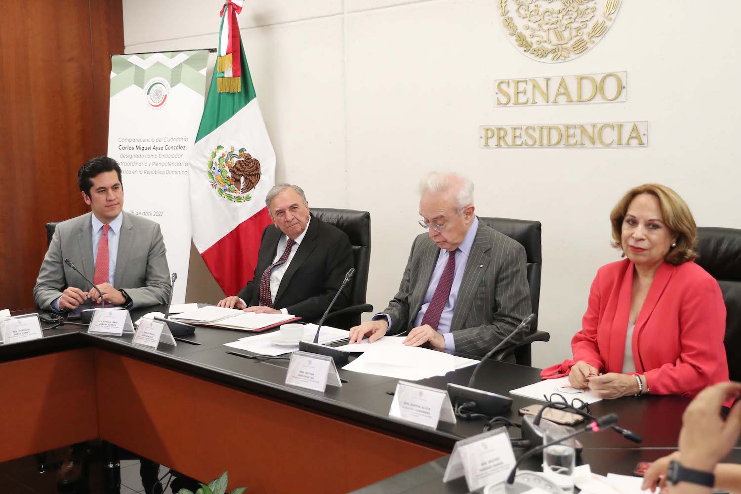Aprueban en comisiones nombramiento de embajador de México en República Dominicana
