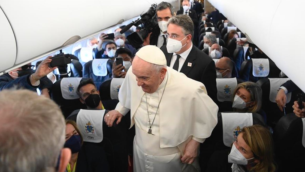 El papa Francisco dice que una posible visita a Kiev está ‘sobre la mesa’