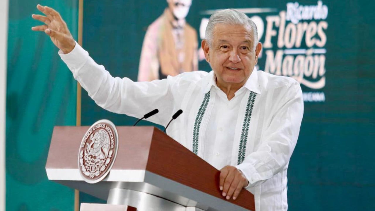 El presidente, Andrés Manuel López Obrador (AMLO), durante su confrencia mañanera en Isla Mujeres, Quintana Roo