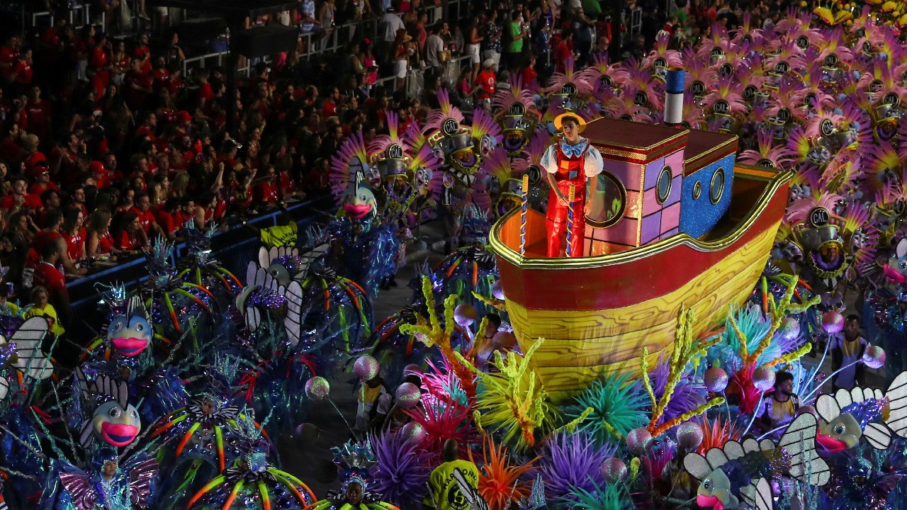 Carnaval de Río de Janeiro regresa lleno de color, júbilo y fantasía tras la pandemia