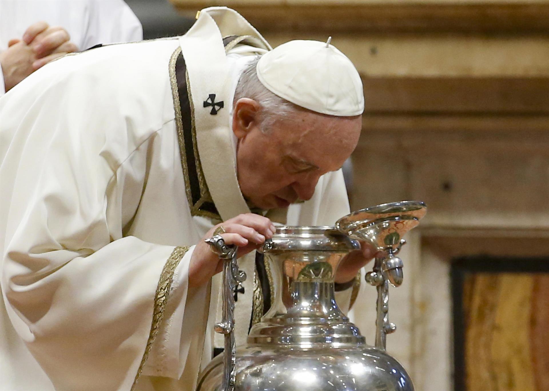 El papa Francisco advierte en la misa Crismal a los curas sobre la mundanidad