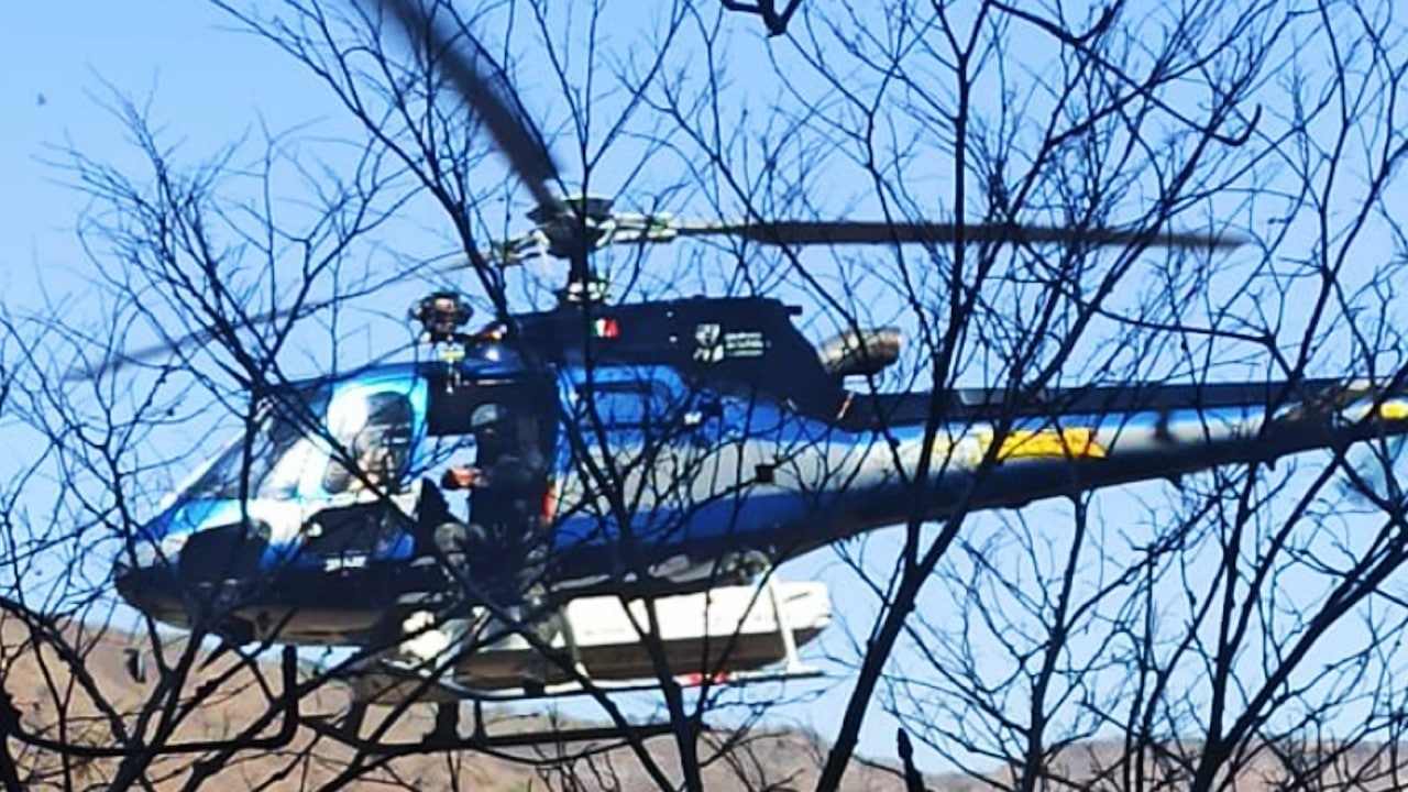 Rescatan en helicóptero a familia atrapada en la Barranca de Huentitán, Jalisco