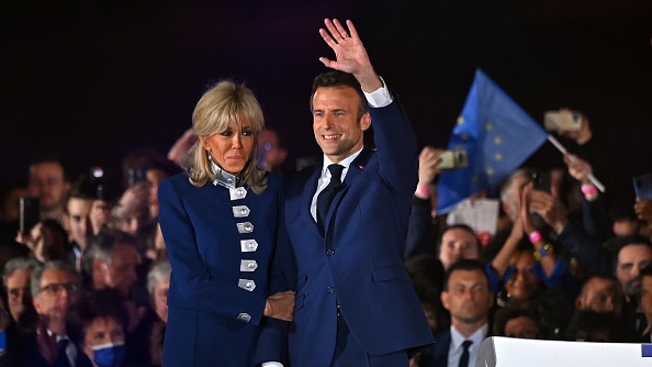 Líderes mundiales felicitan a Macron por victoria en Francia.