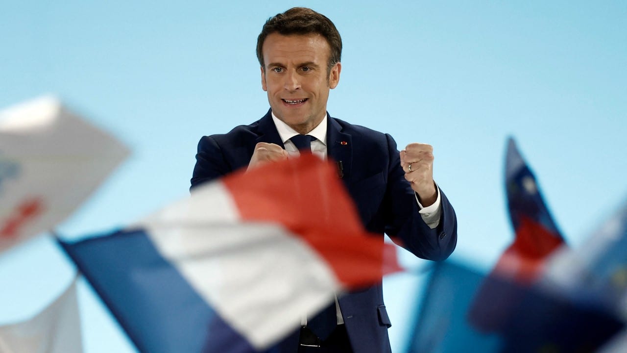 Macron encabeza primera vuelta en las elecciones presidenciales en Francia