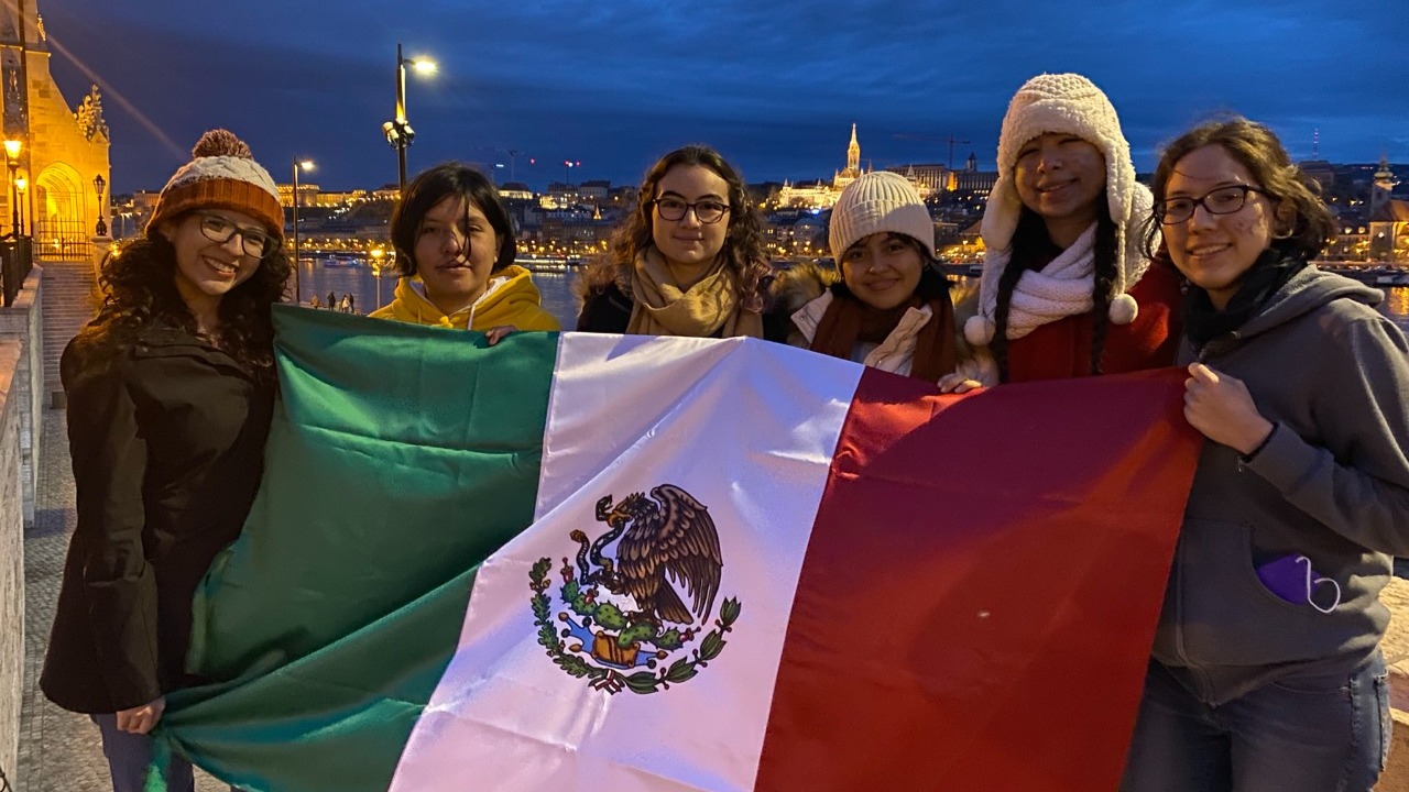 Mexicanas medallas en Olimpiada de Matemáticas en Hungría 2022