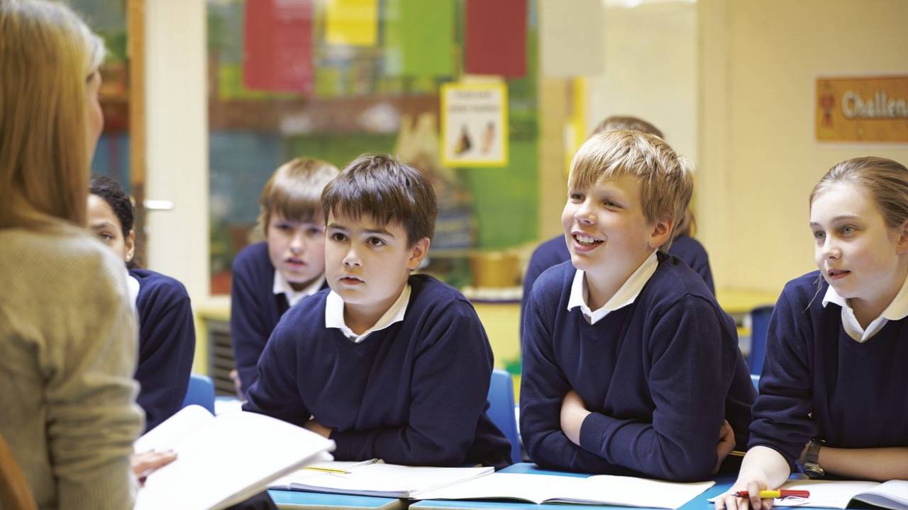 SEP ofrece intercambios a maestros en el Reino Unido