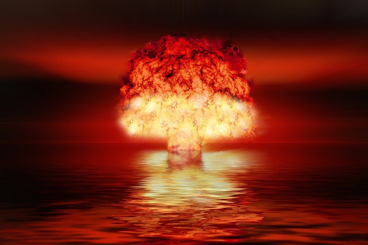 Bomba atómica ocasionada por armas nucleares
