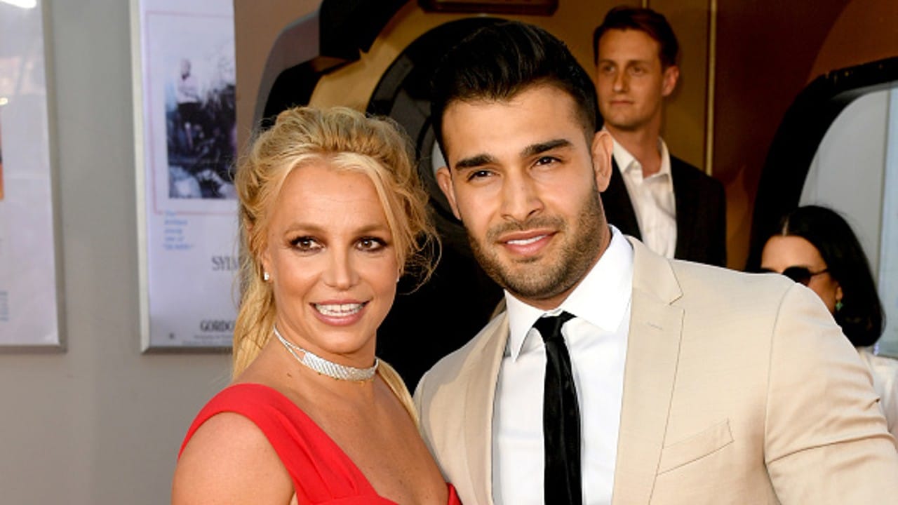 Britney Spears anuncia que perdió a su bebé tras un aborto involuntario.