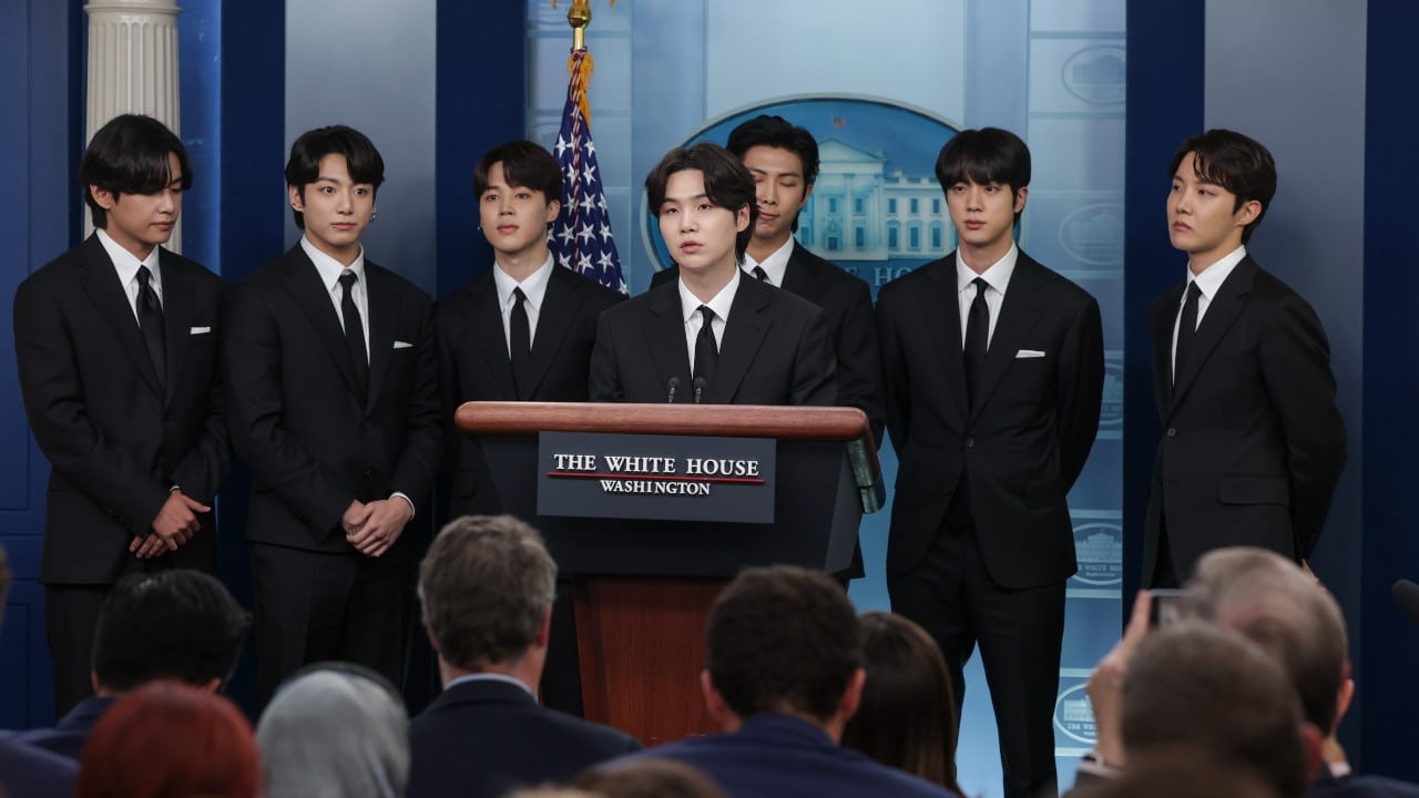 El grupo K-Pop BTS en la sesión informativa diaria en la Casa Blanca, 31 de mayo de 2022 (Getty Images)