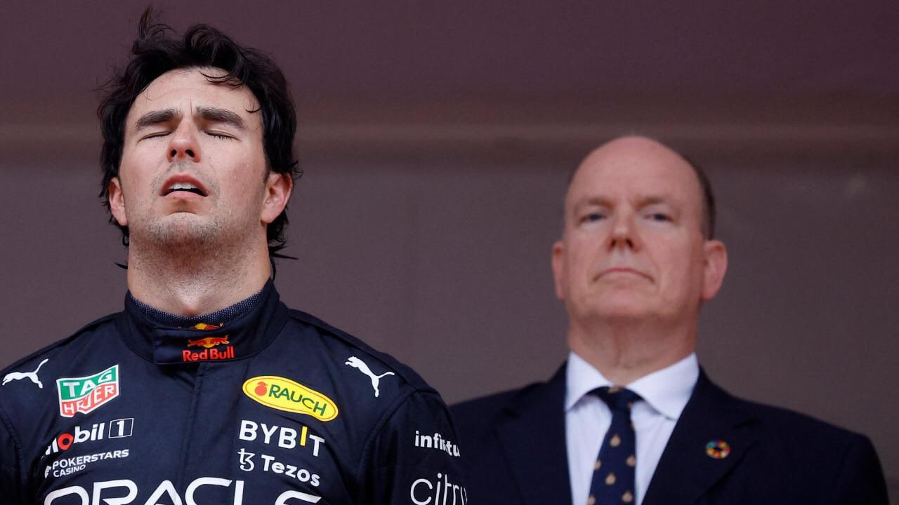 ‘Checo’ rompe en llanto al escuchar himno de México en el Gran Premio de Mónaco