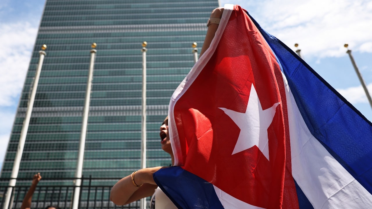 Parlamento de Cuba aprueba Código Penal que castiga la subversión