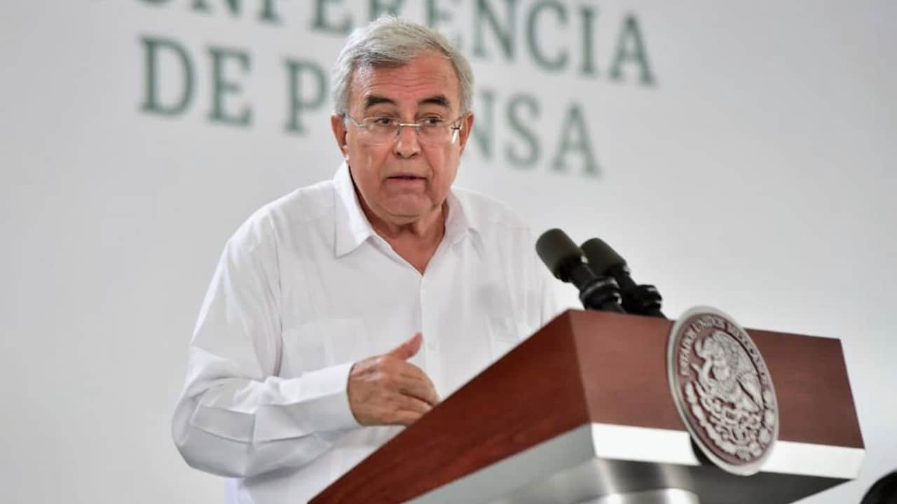 El gobernador de Sinaloa, Rubén Rocha Moya, durante la conferencia mañanera de AMLO,