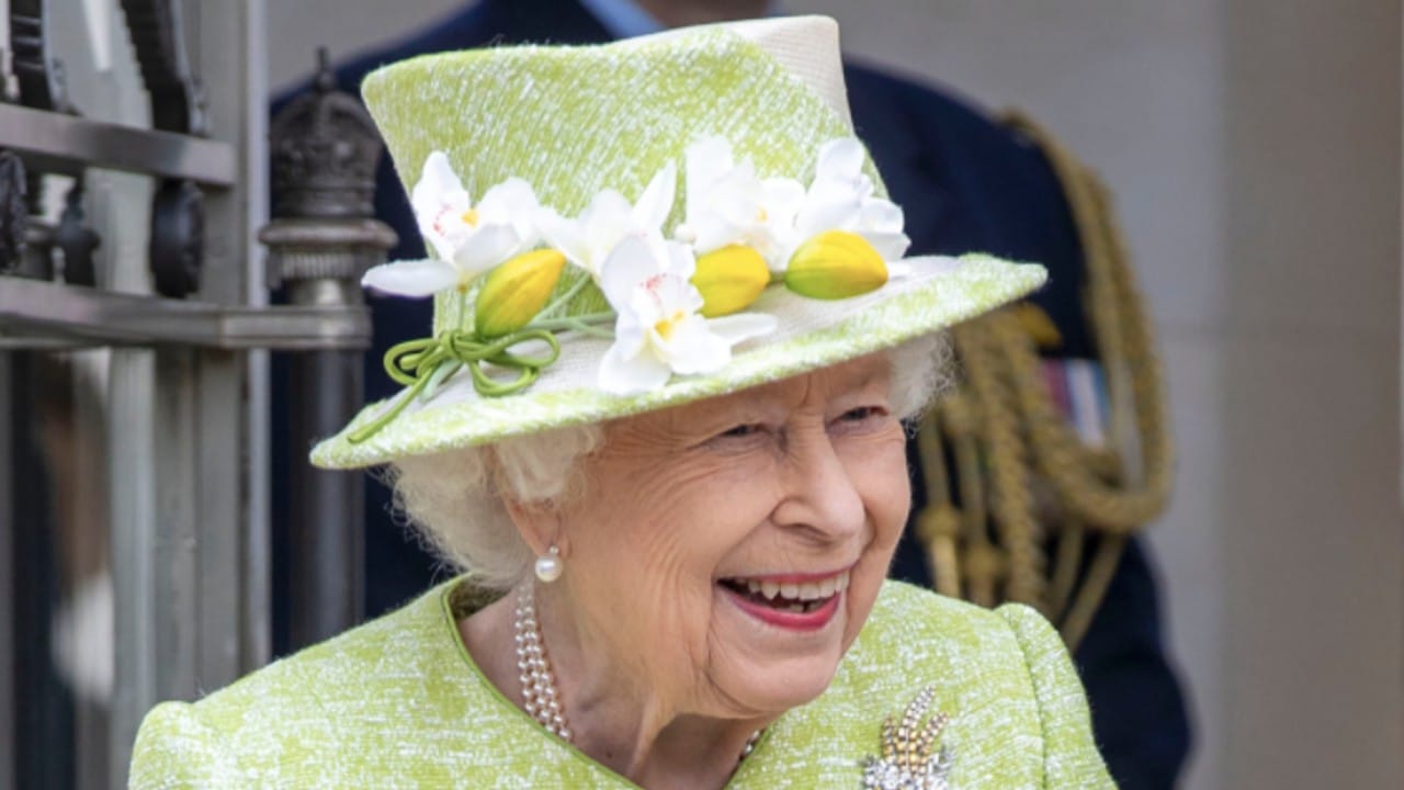 Isabel II no asistirá a las tradicionales fiestas en jardines de Buckingham