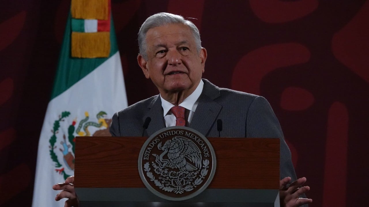 López Obrador felicita a las mamás de México