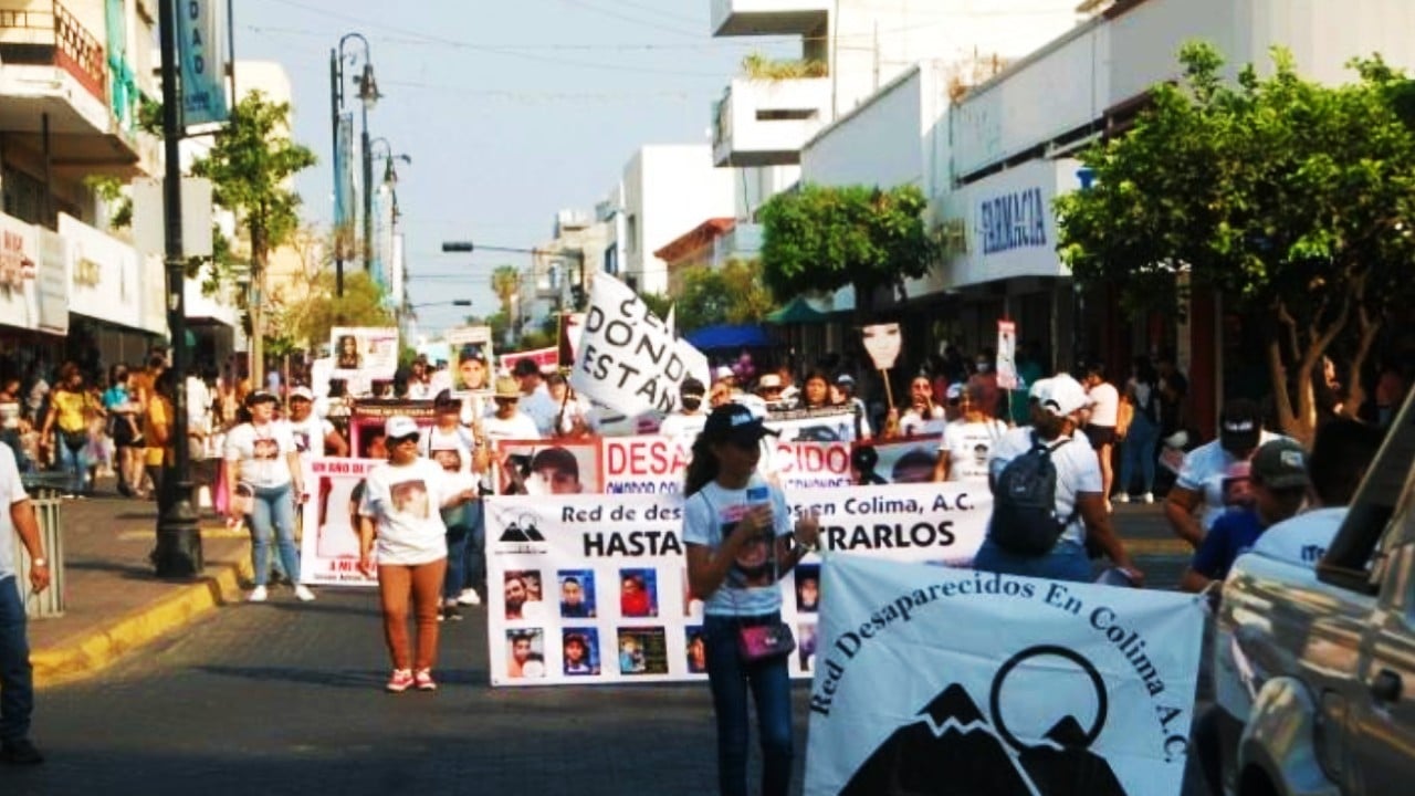 Madres marchan en Colima por sus hijas e hijos desaparecidos