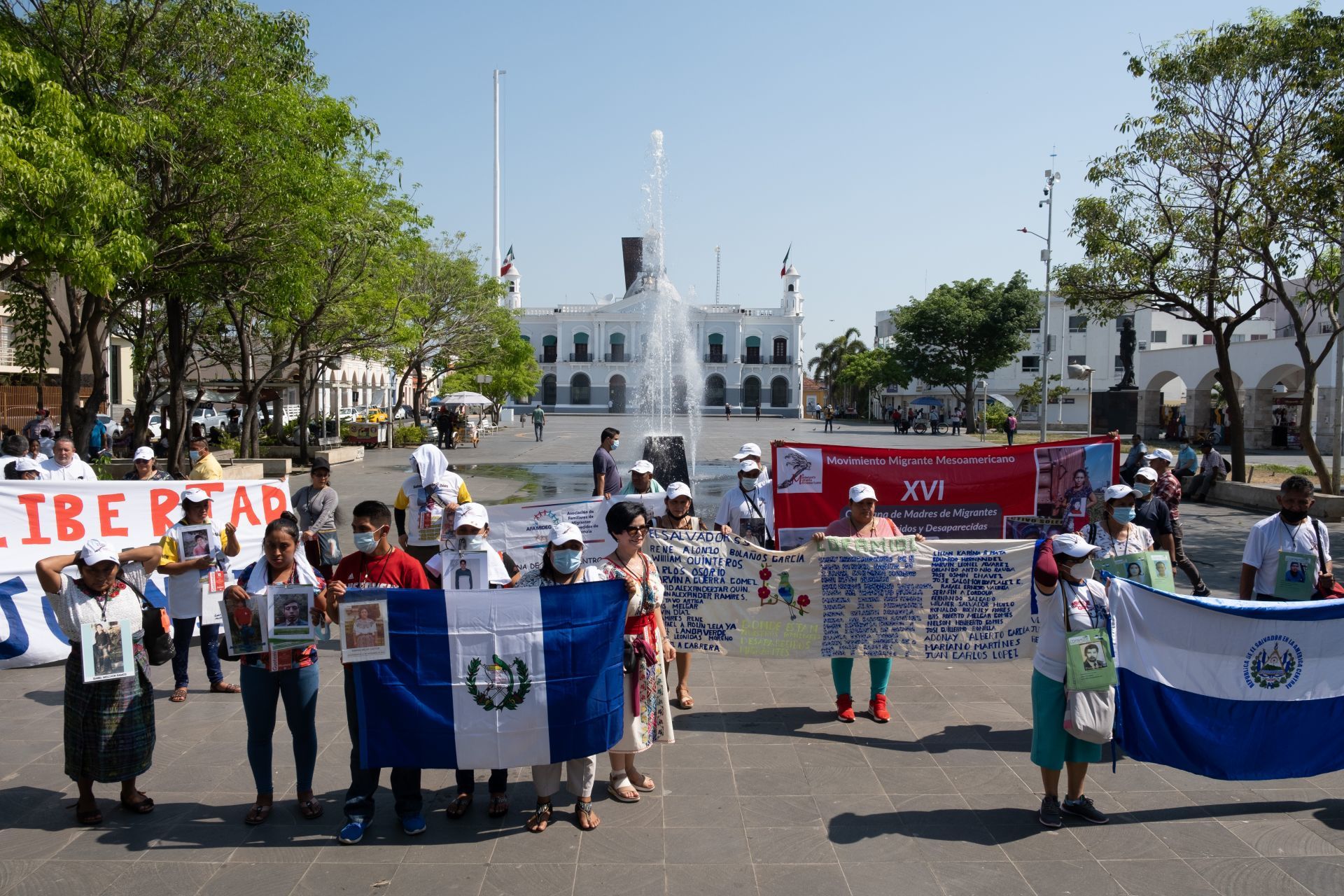 Integrantes de la caravana de Madres Centroamericanas protestaron en la plaza de Armas de Villahermosa, Tabasco (Cuartoscuro)