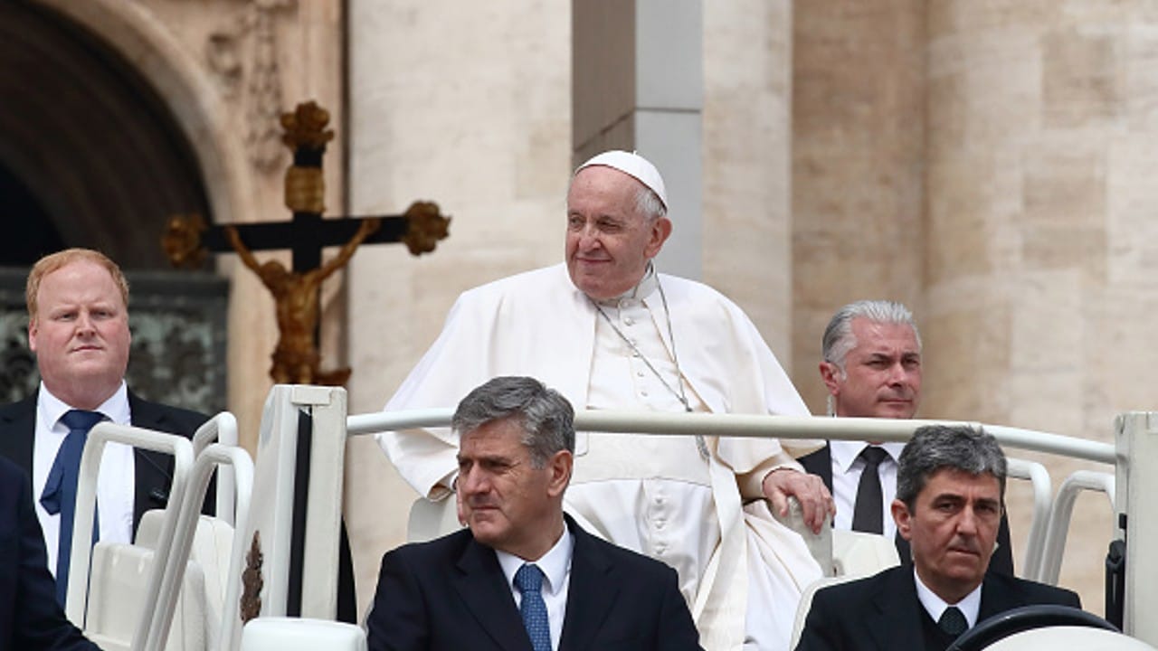 Papa Francisco gasta un millón de euros para liberar a monja colombiana secuestrada