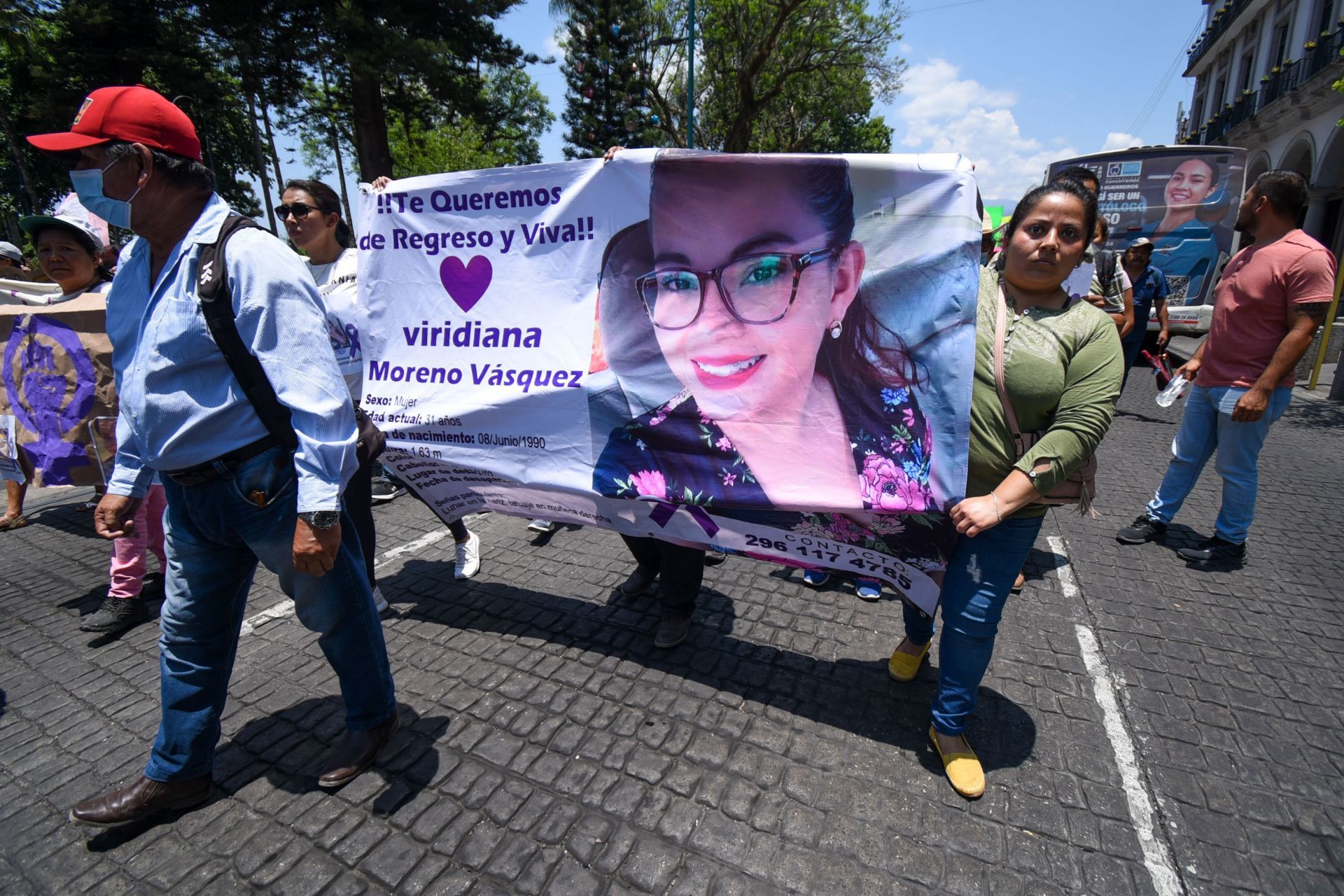 Marchan por desaparición de Viridiana Moreno en Veracruz