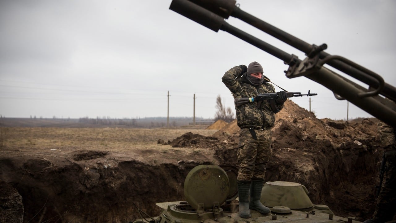 Rusia afirma haber destruido un radar y tres depósitos de armas en Ucrania