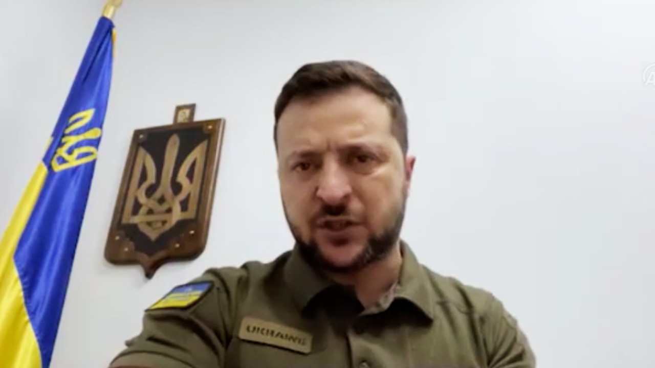 Zelenski prorroga la ley marcial y el plazo de movilización general en Ucrania