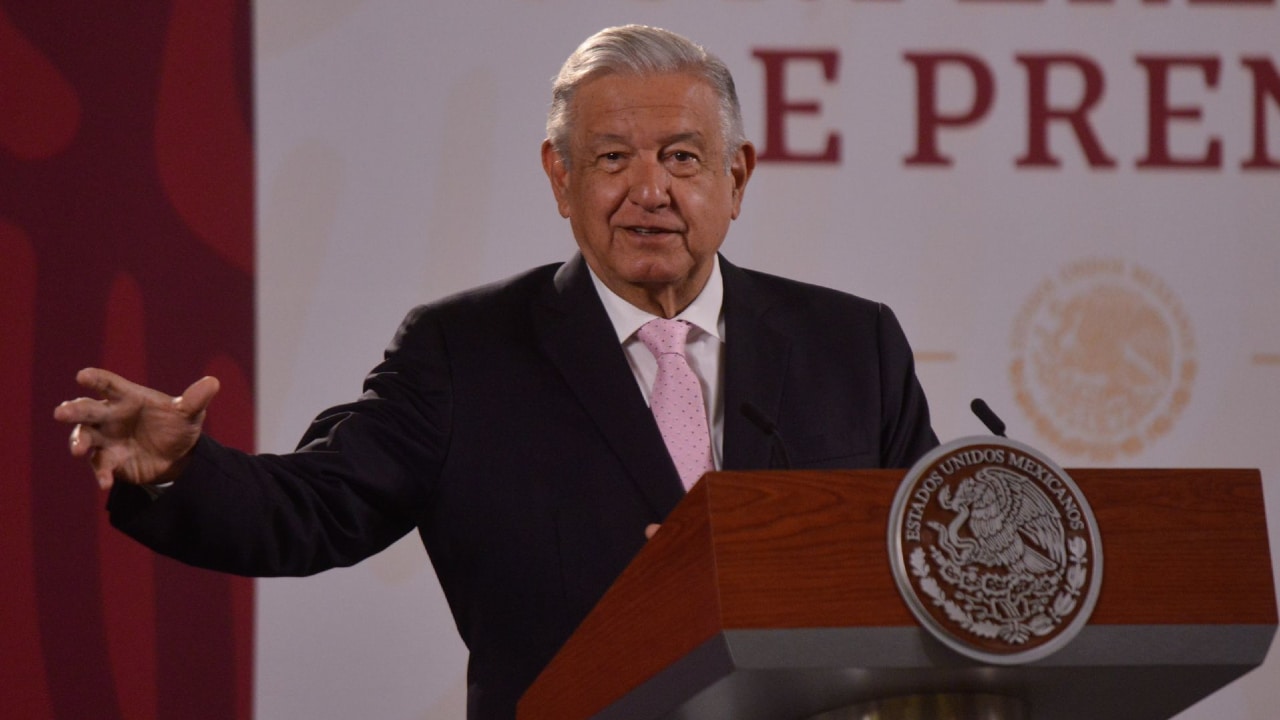 El presidente Andrés Manuel López Obrador habló sobre el horario de verano en su conferencia mañanera en Palacio Nacional.