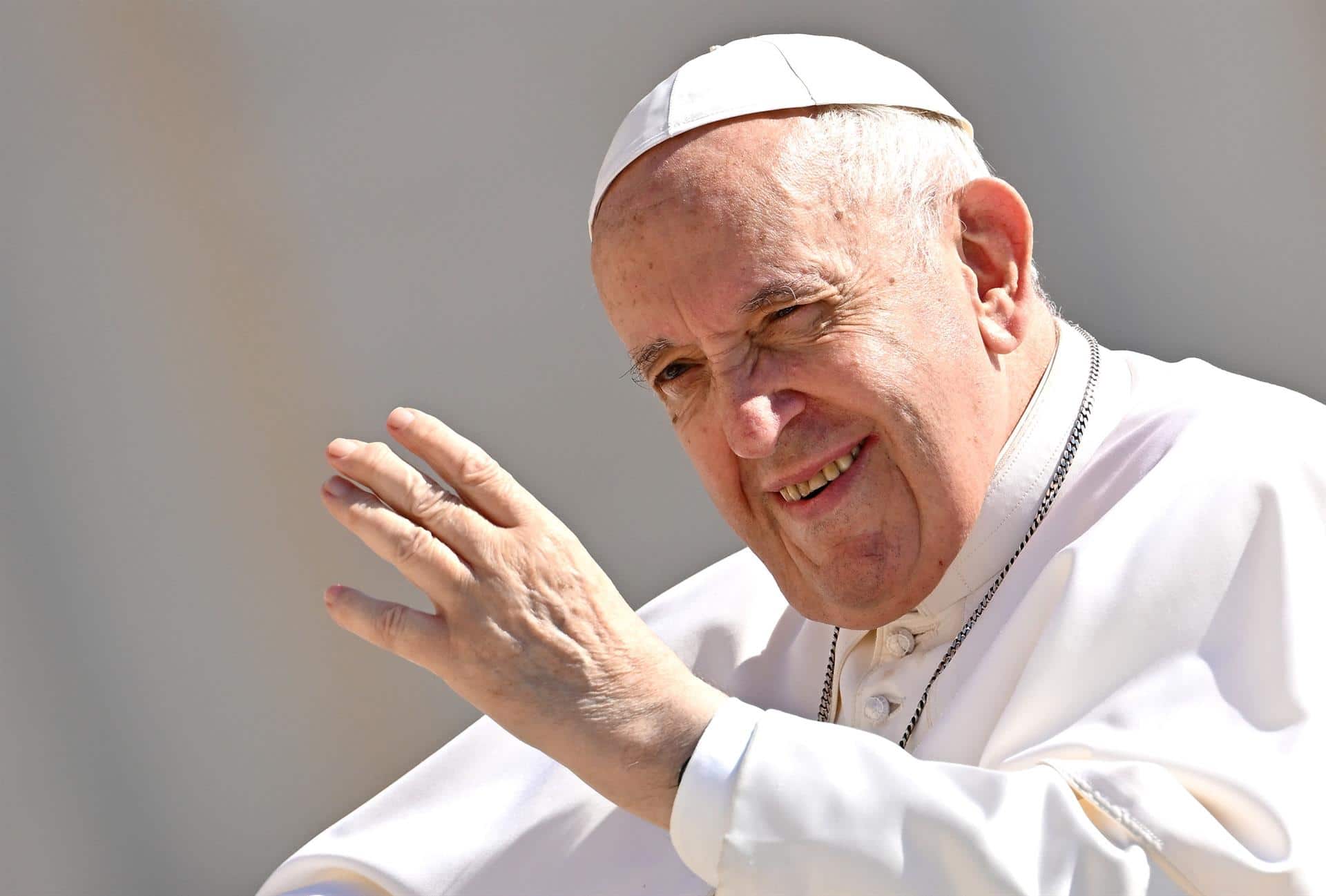 Papa Francisco condena ‘brutalidad’ de Rusia en guerra