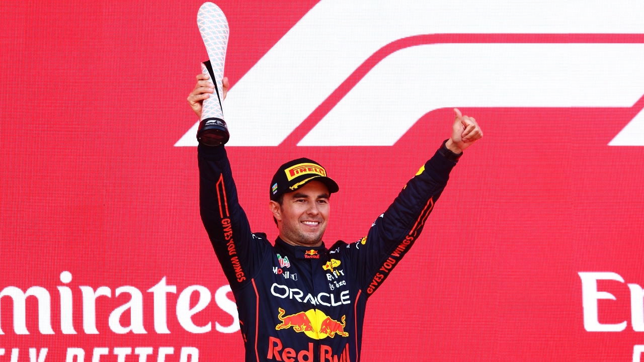 ‘Checo’ Pérez sube al podio en segundo lugar en el GP de Azerbaiyán