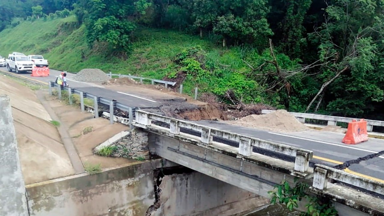 Colapsa puente en Chiapas,