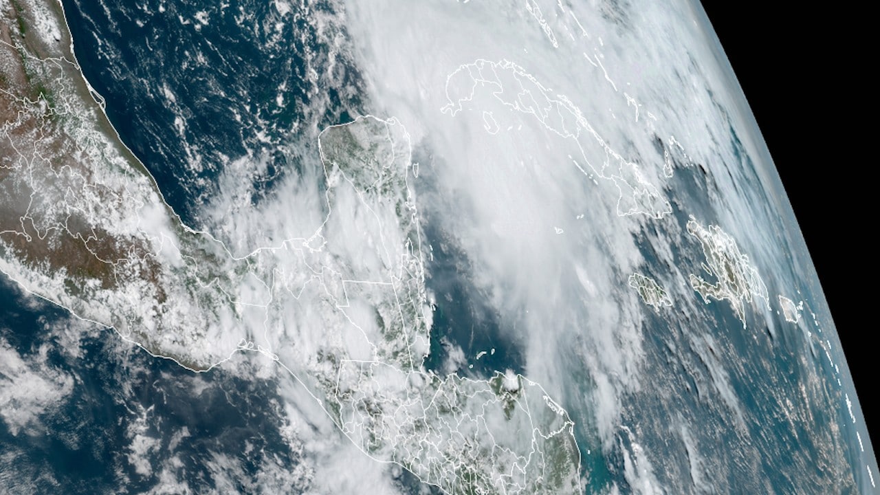 Se forma depresión tropical al noreste de la Península de Yucatán (rammb-slider.cira)