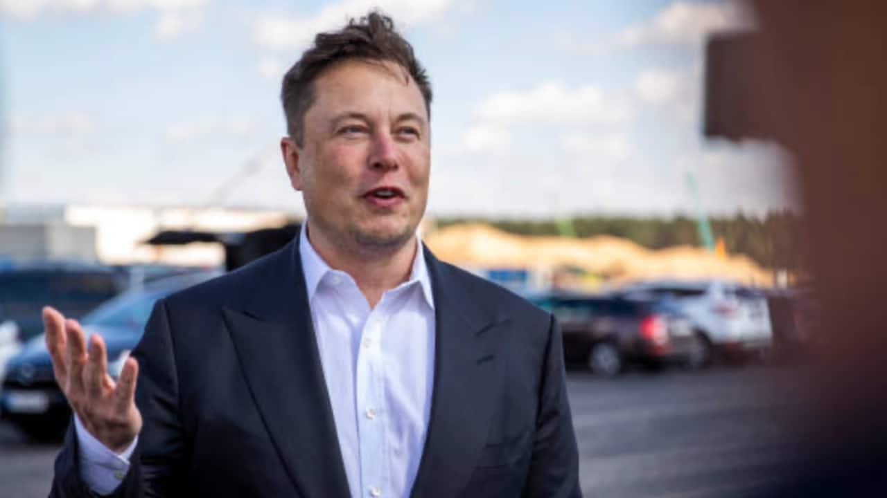 Elon Musk es demandado por 258 mil mdd por promover la criptomoneda dogecoin