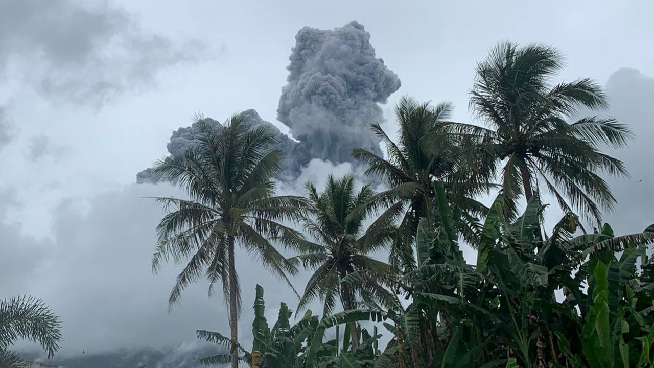 Erupción de volcán en Filipinas