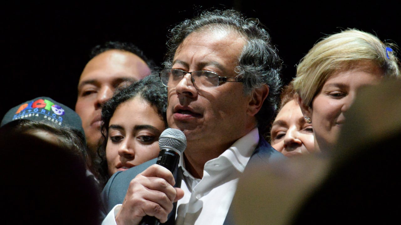 Gustavo Petro, el candidato de izquierda, gana las elecciones presidenciales en Colombia