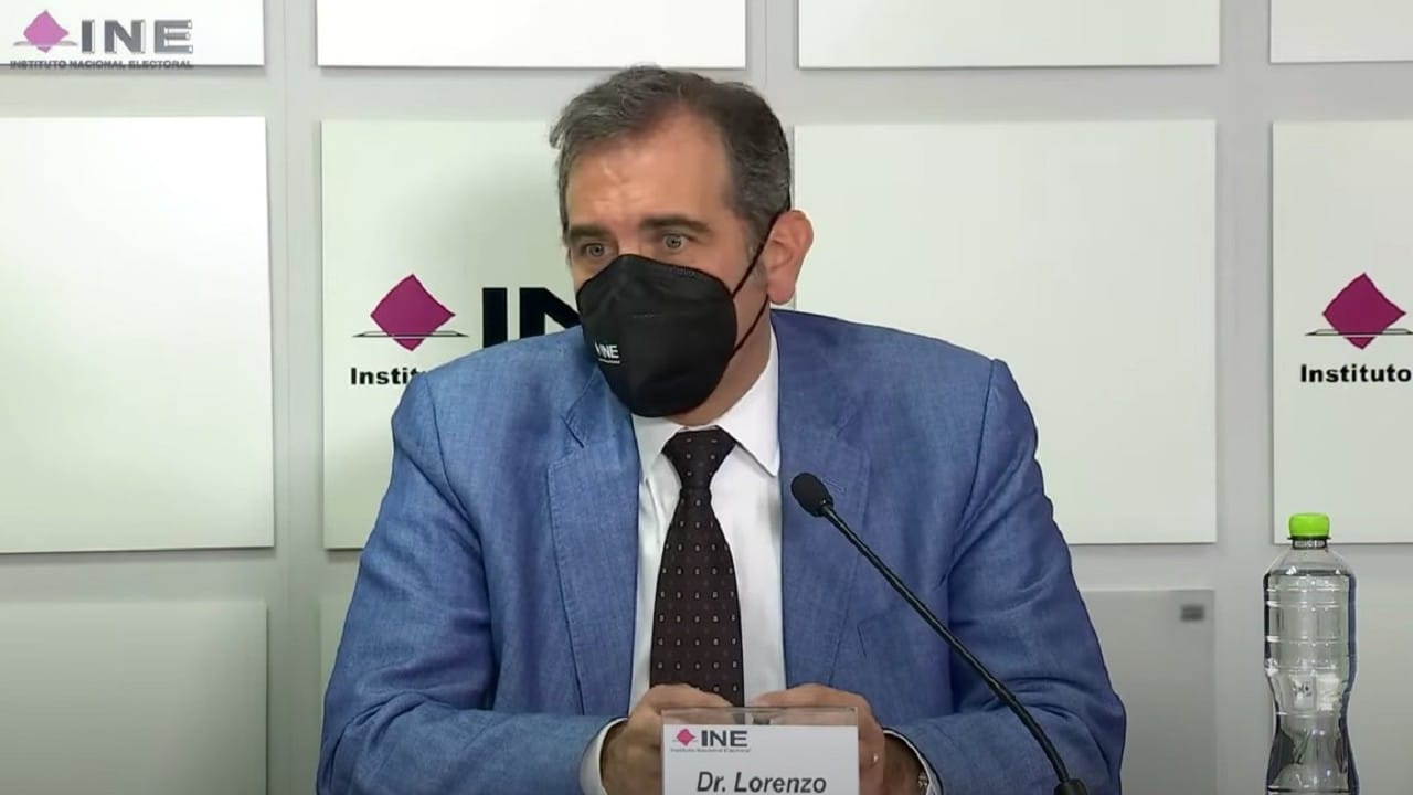 El consejero presidente del INE, Lorenzo Córdova, en conferencia de prensa, 3 de junio de 2022 (INE)