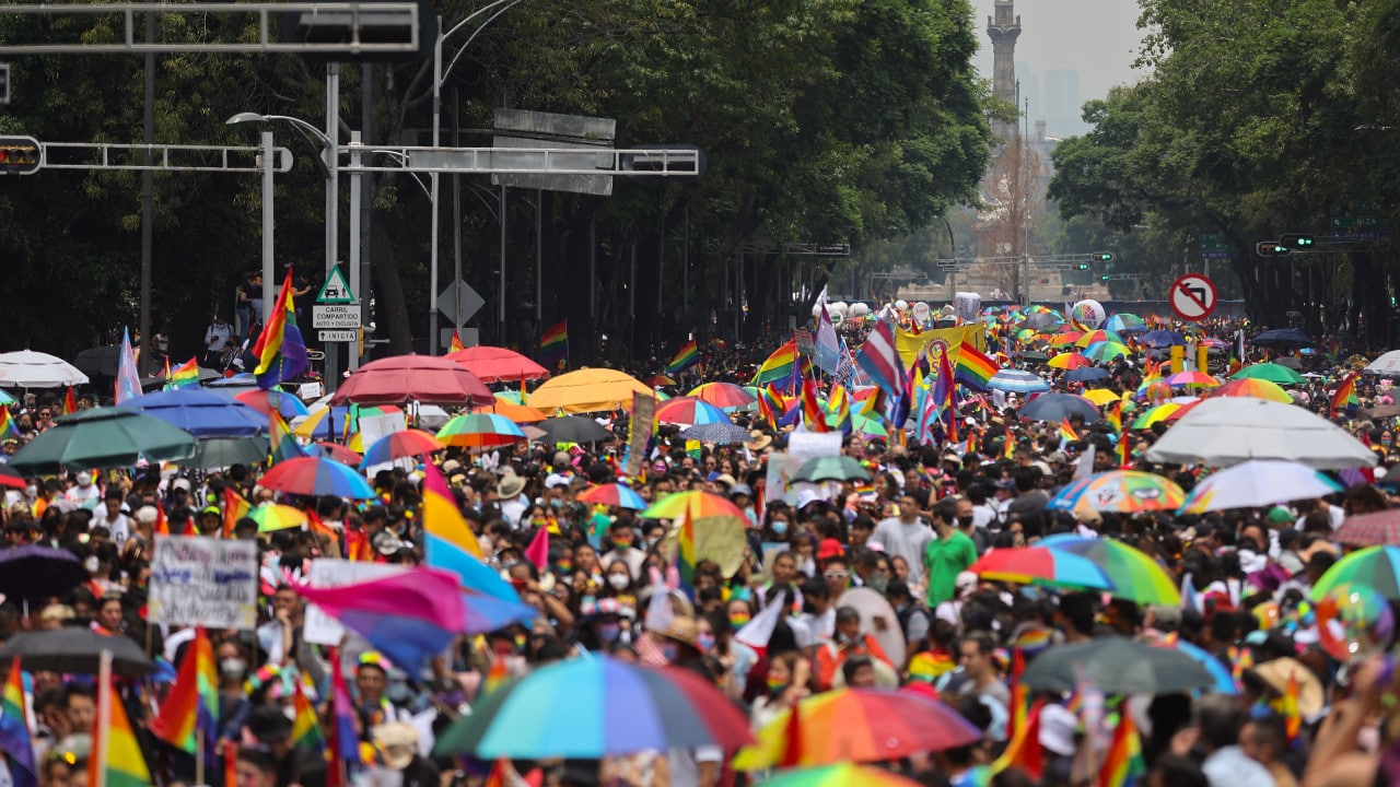 Alrededor de 250 mil personas asisten a Marcha LGBT+ en CDMX.