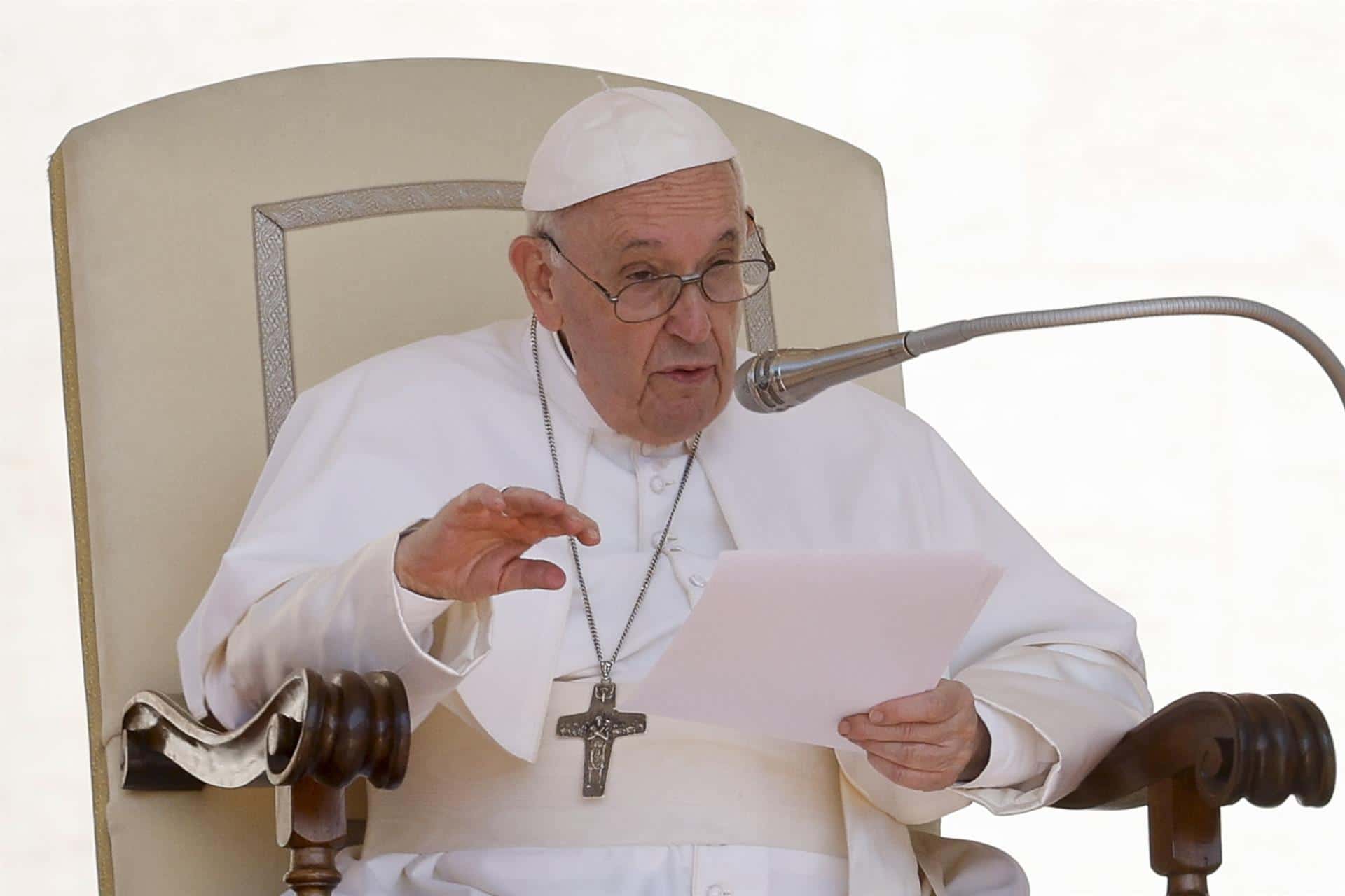 Papa Francisco pide no usar el trigo como arma de guerra en Ucrania