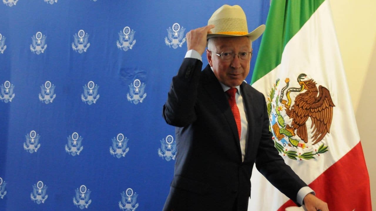 Pronto se darán más anuncios sobre inversión de EUA en México: Ken Salazar.