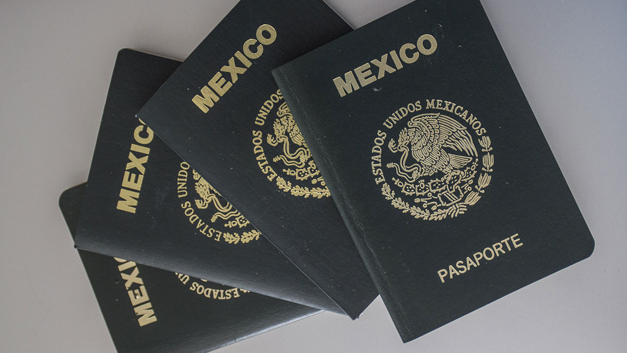 Qué sucede si mi pasaporte mexicano 2022 vence extranjero