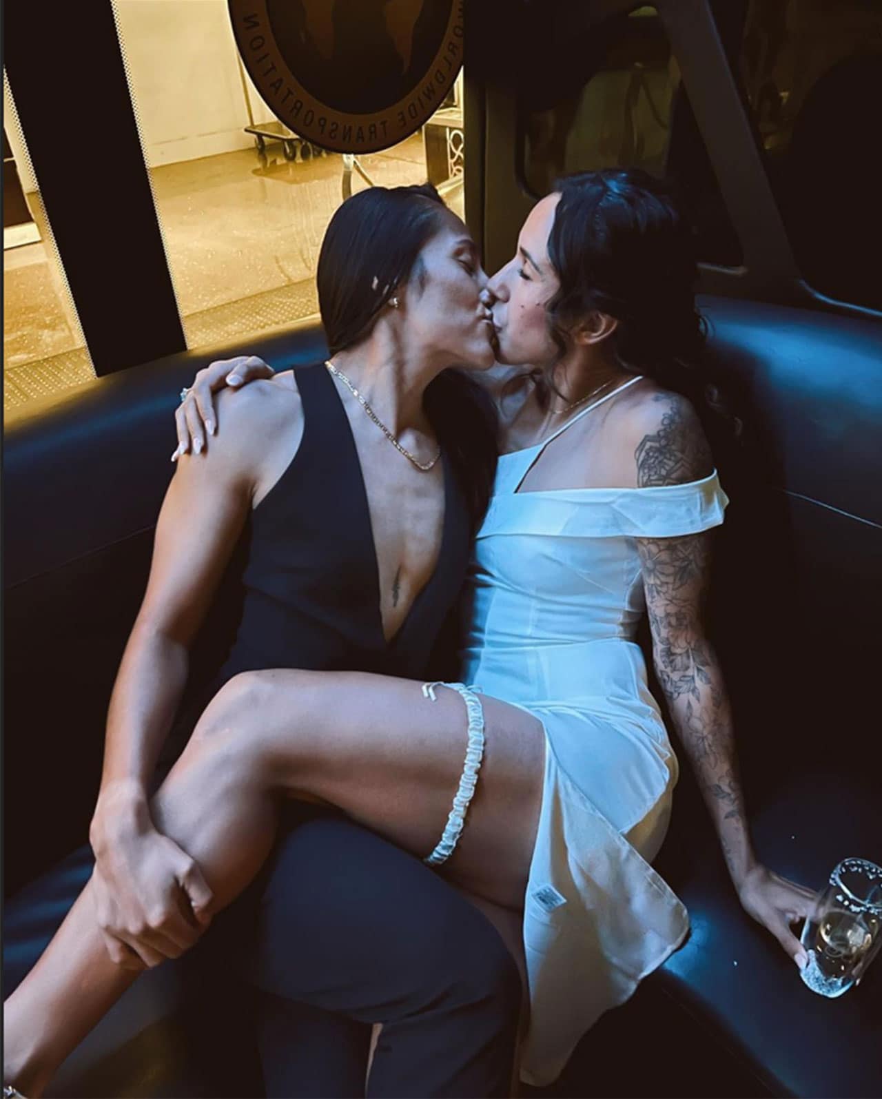 Stephany Mayor y Bianca Sierra se casan mes orgullo LGBT