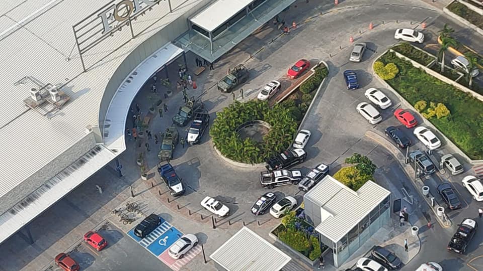 Tras reporte de disparos desalojan plaza comercial Fórum, en Cuernavaca; descartan ataque armado