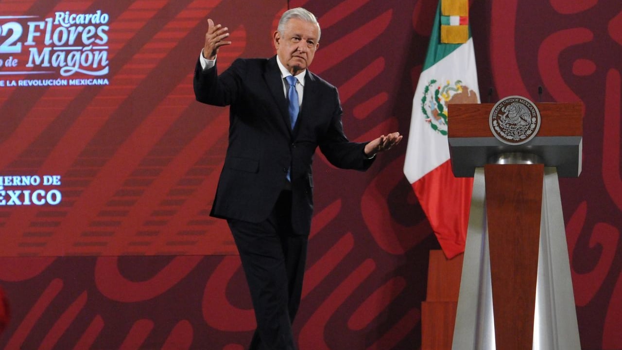 El presidente Andrés Manuel López Obrador durante la conferencia mañanera en Palacio Nacional.