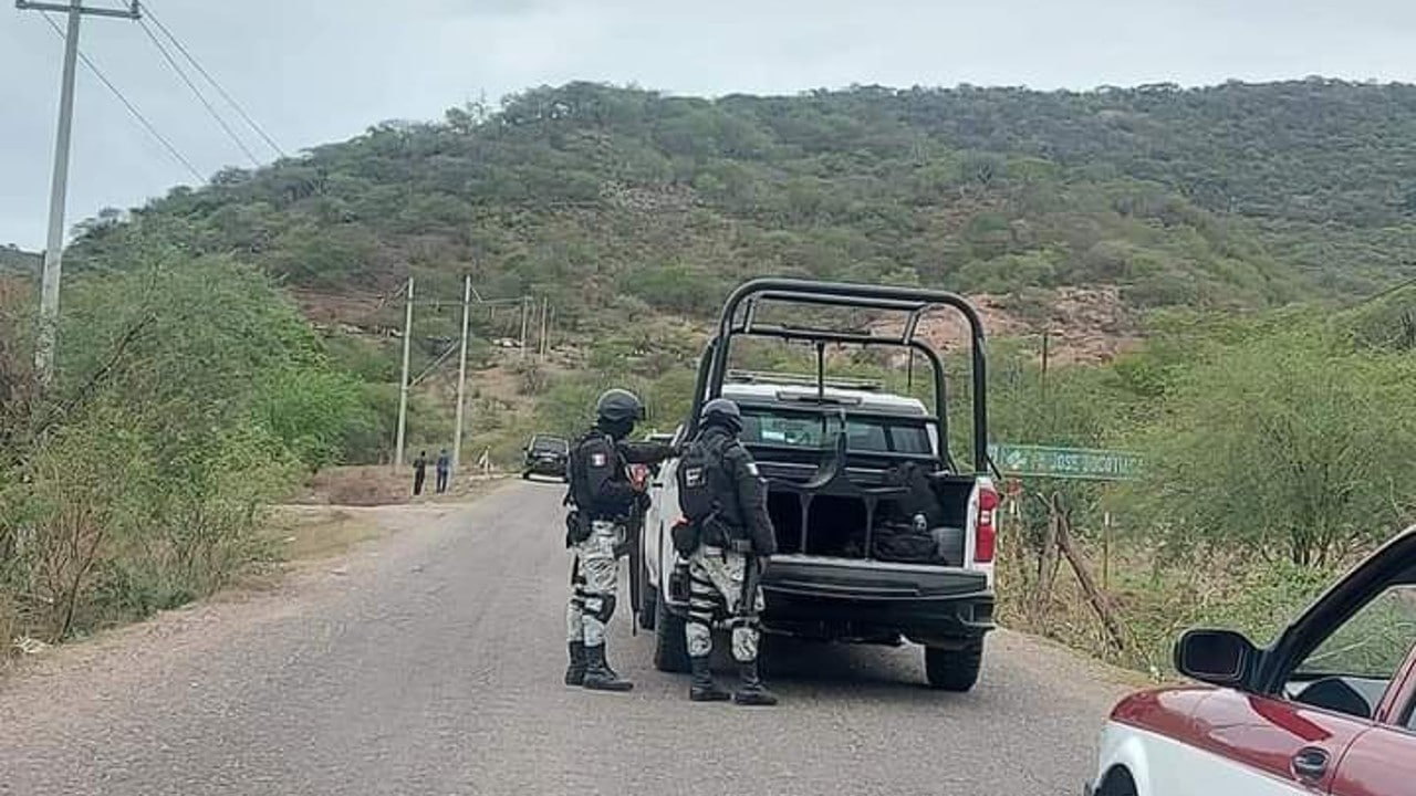 Asesinan a una familia y matan a policías durante jornada violenta en Oaxaca