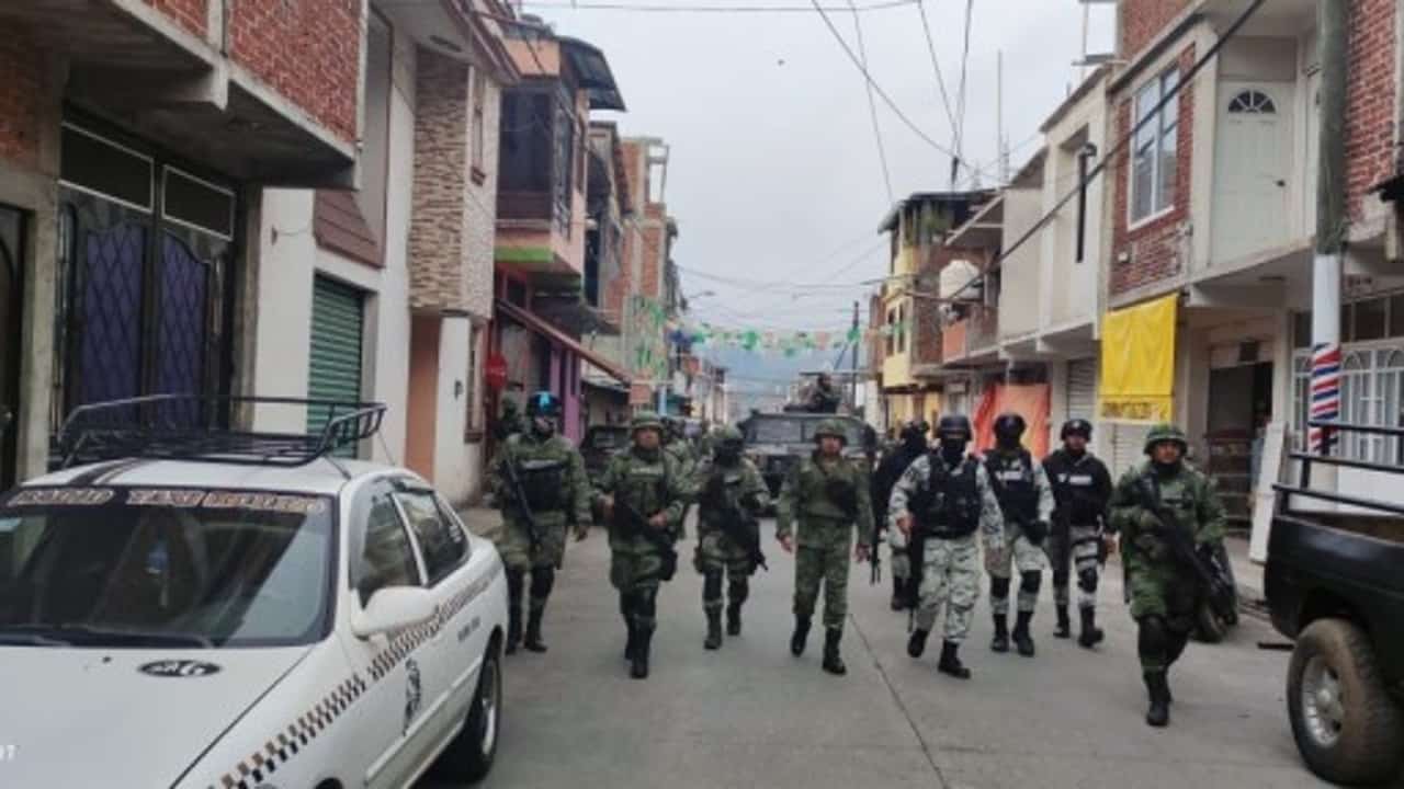 Ejército y Guardia Nacional toman el control de la seguridad en Nuevo San Juan Parangaricutiro.