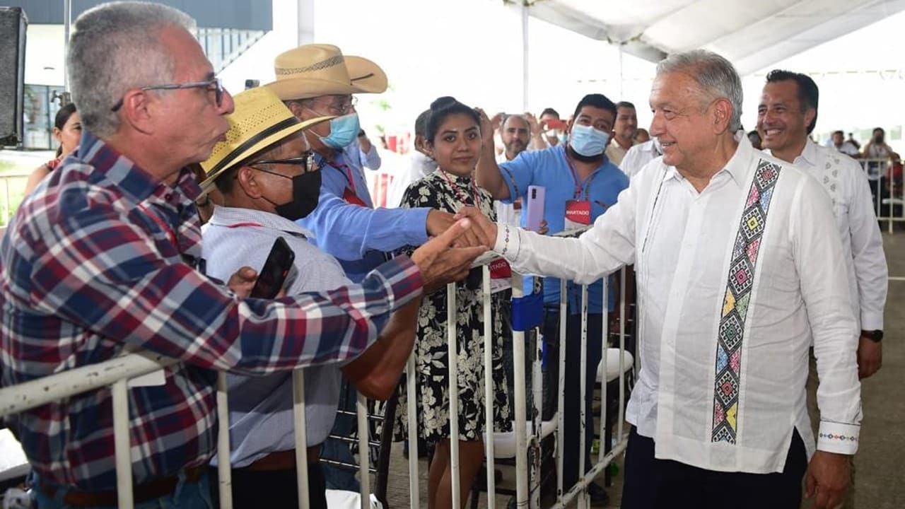 En Veracruz, el presidente inauguró una planta de café que tuvo una inversión de 340 millones de dólares. Fuente: Presidencia